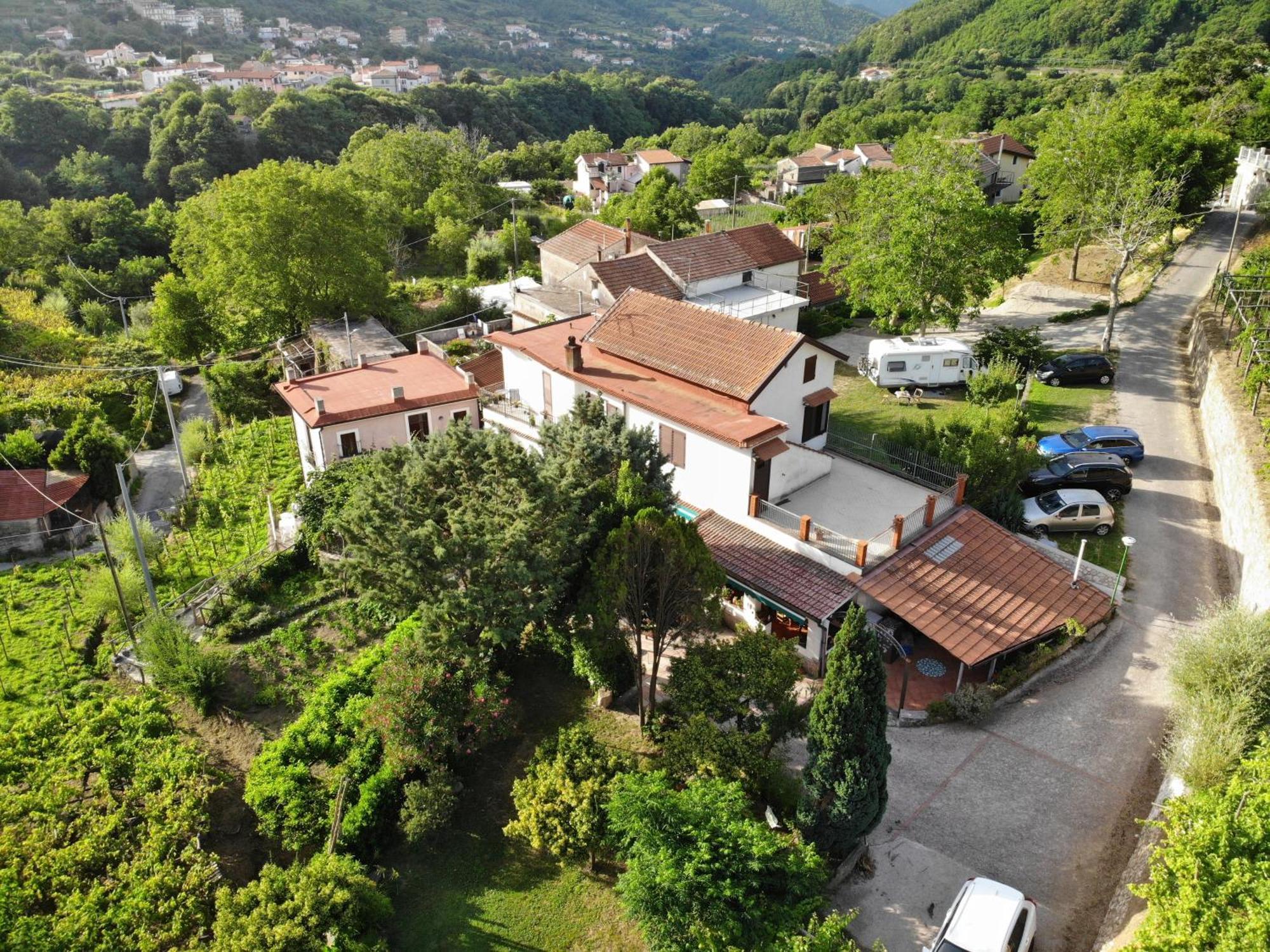 Agriturismo Mare E Monti Hostal Tramonti Exterior foto