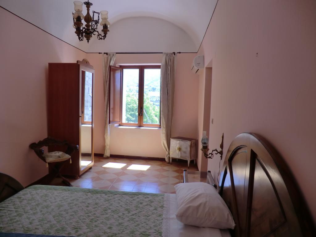 Agriturismo Mare E Monti Tramonti Habitación foto