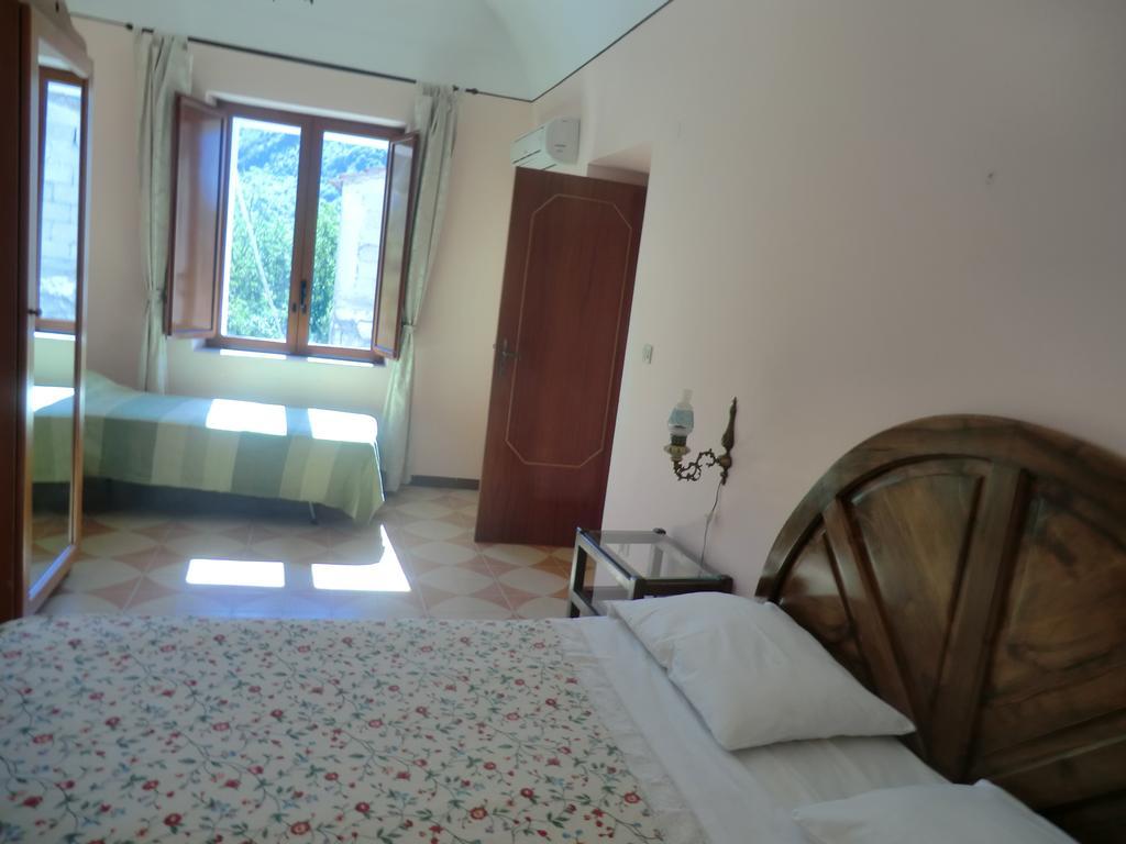 Agriturismo Mare E Monti Tramonti Habitación foto